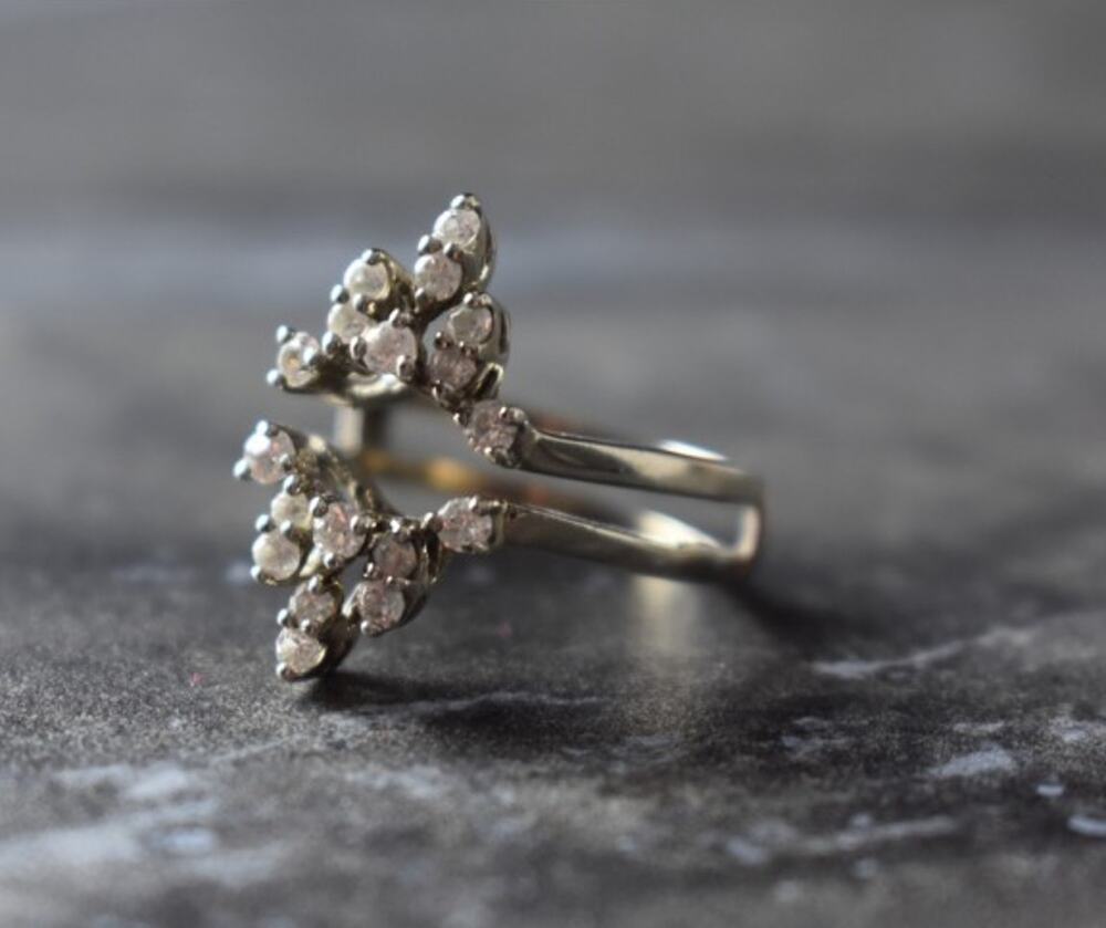 Designer's Ring with CZ Size 7.5
